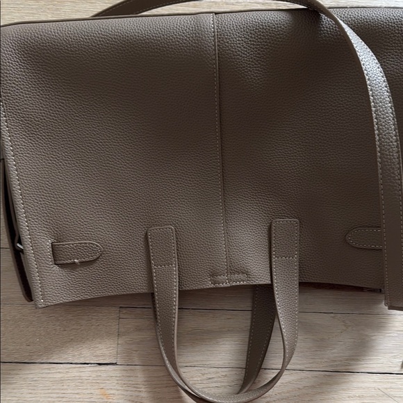 Bogdana Fashion bag NWOT SOLD OUT COLOR TAUPE - Picture 5 of 5